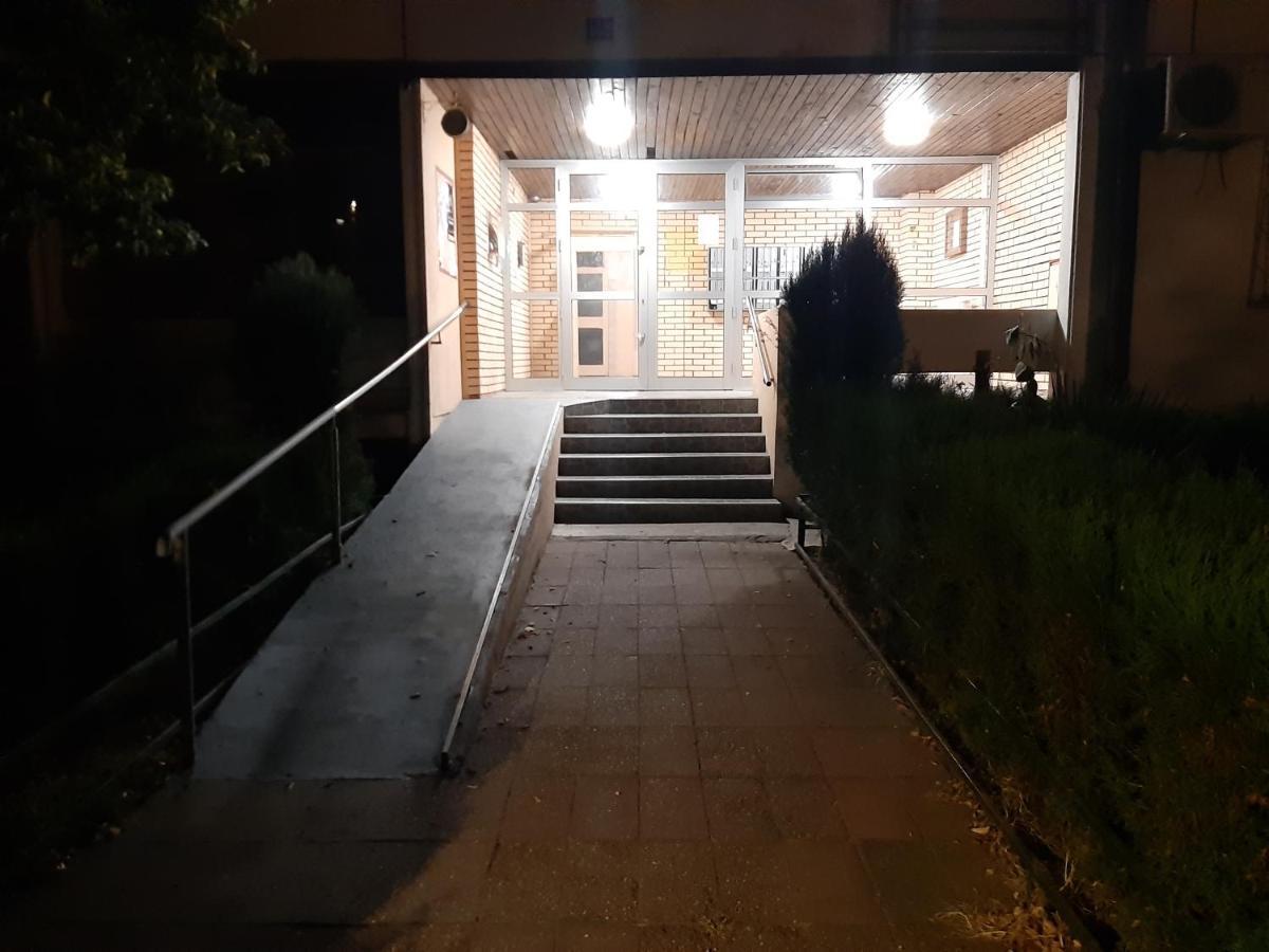 Serbian Home, Gandijeva 162 Beograd Ngoại thất bức ảnh